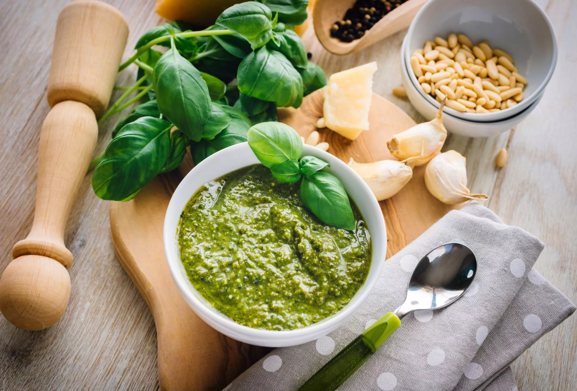Basilikum für Pesto