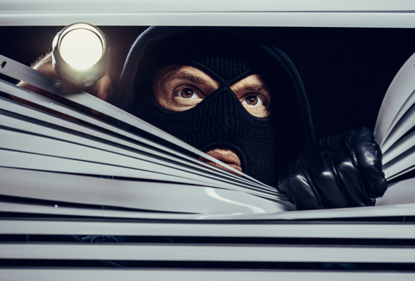 Einbruchschutz: Die dunkle Zeit ist Hochsaison für Täter!