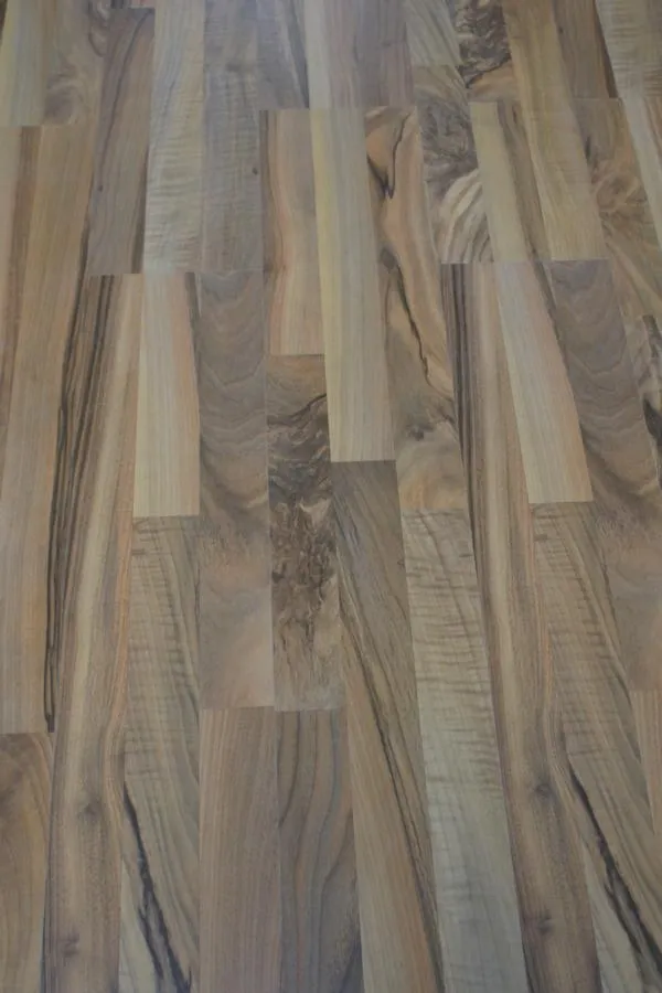 Aktionslaminat 6mm Nussbaum SB