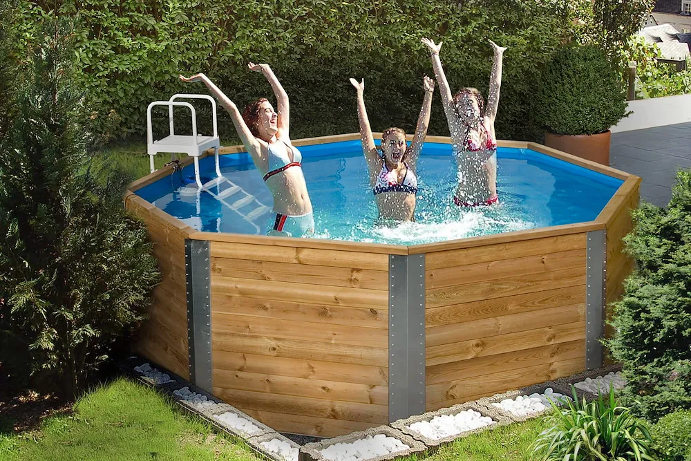 Schwimmbad 593 mit Leiter