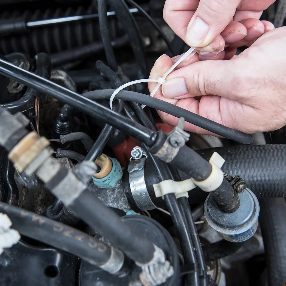 Kabelbindersortiment wei&szlig;