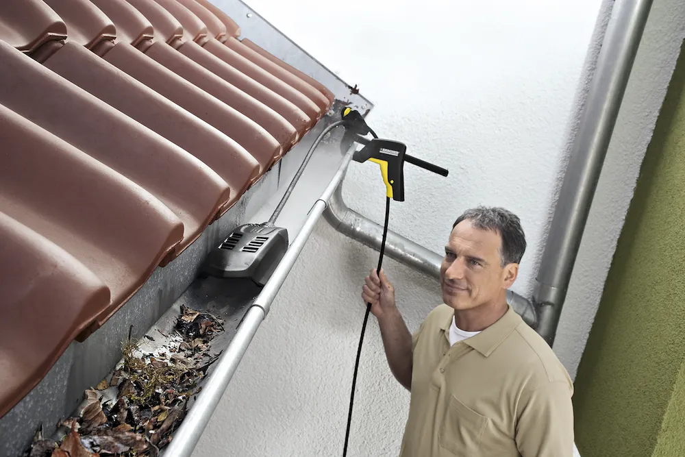 Dachrinnen- und Rohr-