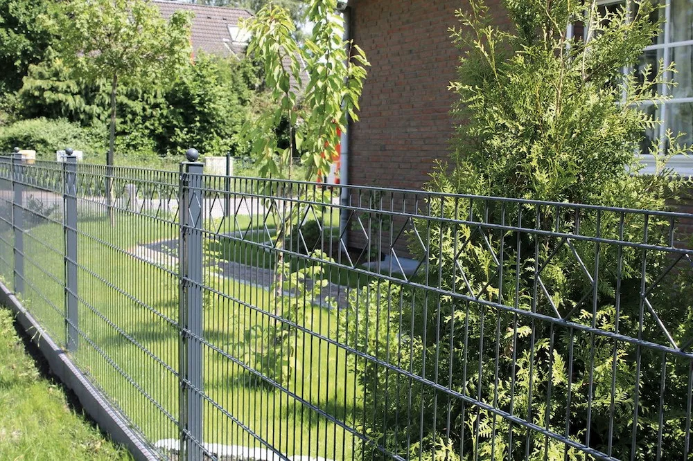 CARO Zaun RAL 7016 anth