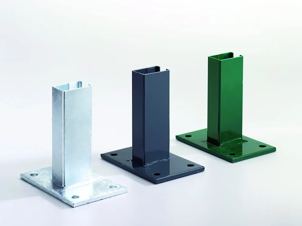 Fu&szlig;platte mit Rohrstutzen