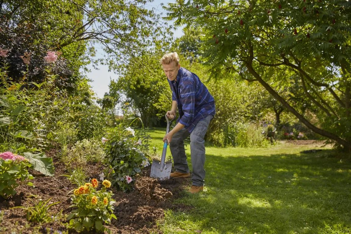 NatureLine Spaten-Aktion