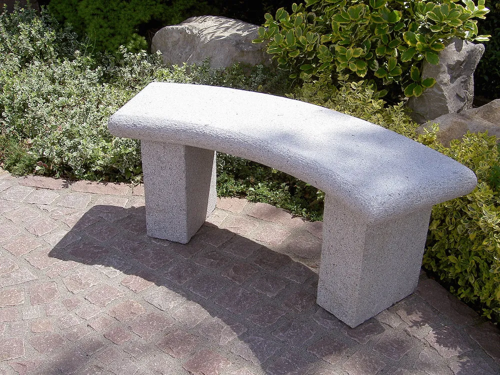 Granitbank Basic halbrund, ge-