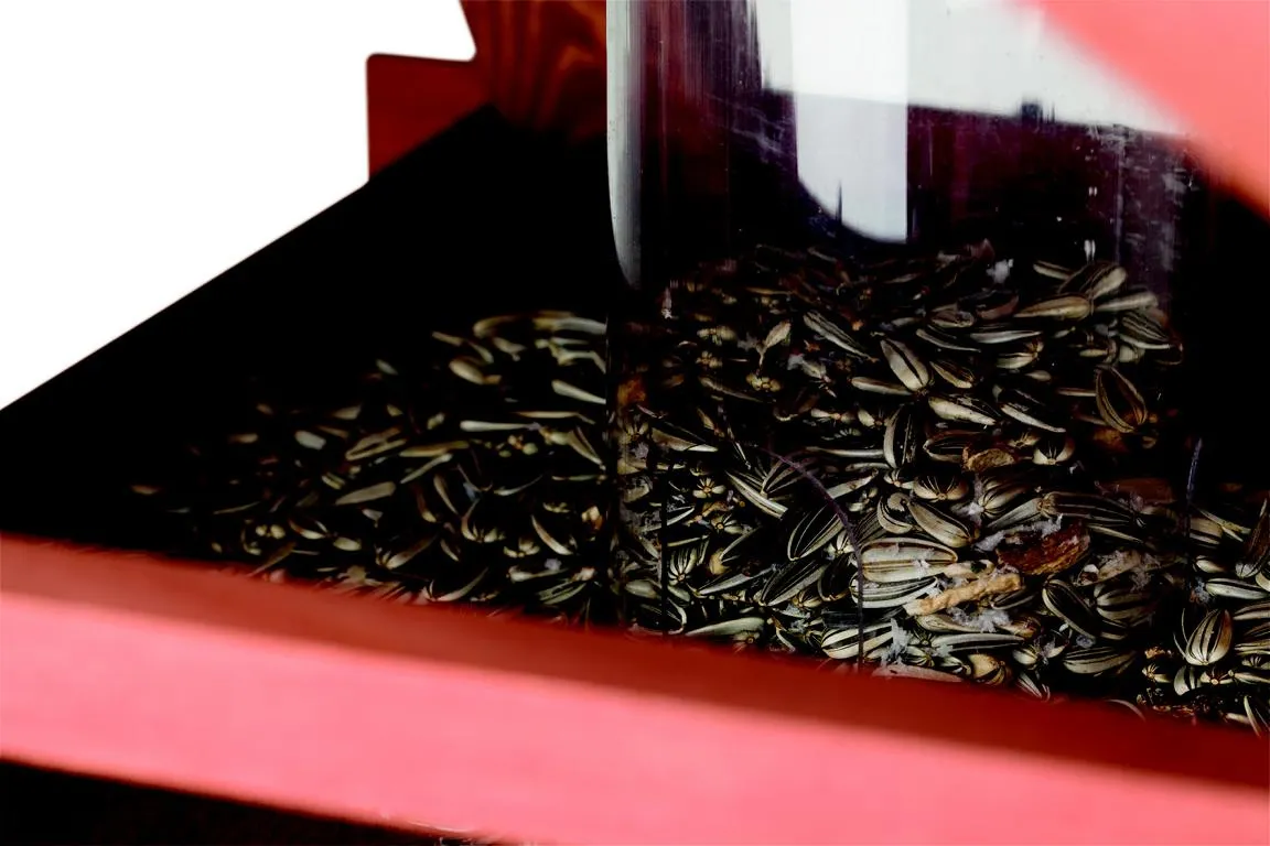 natura Futterhaus mit St&auml;nder