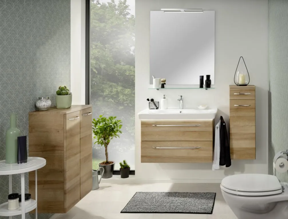 Spiegel mit Wandbefestigung