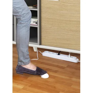 Steckdosenl. Fu&szlig;tretschalter