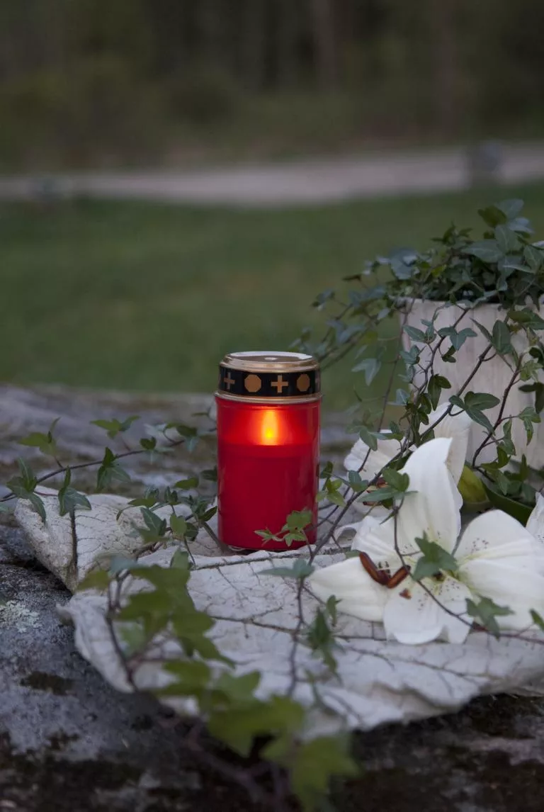 LED-Grablicht SERENE flackernd