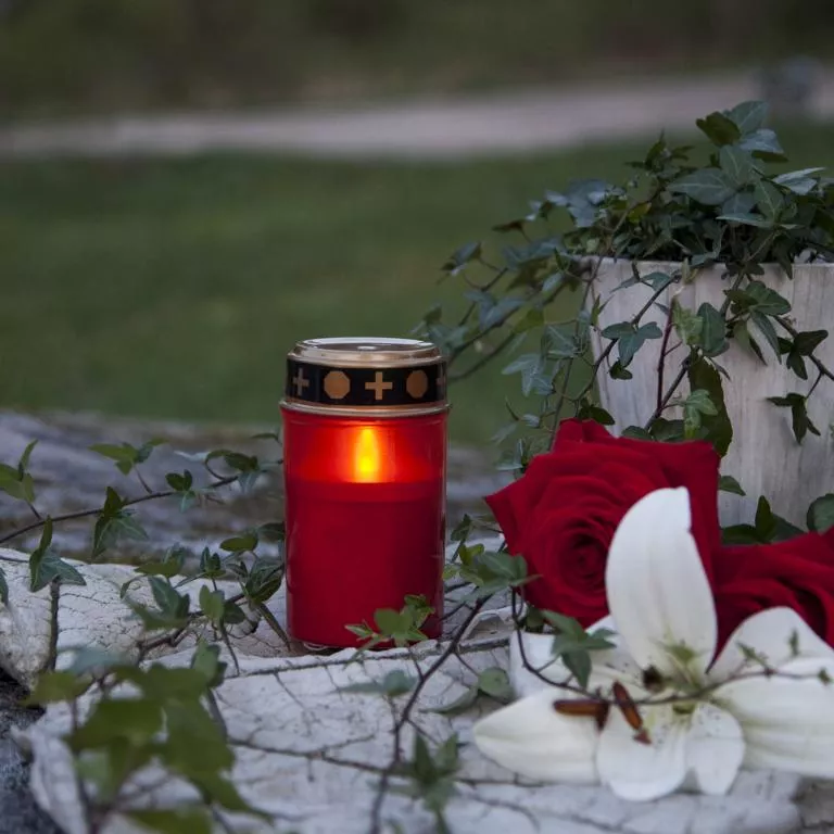 LED-Grablicht SERENE flackernd