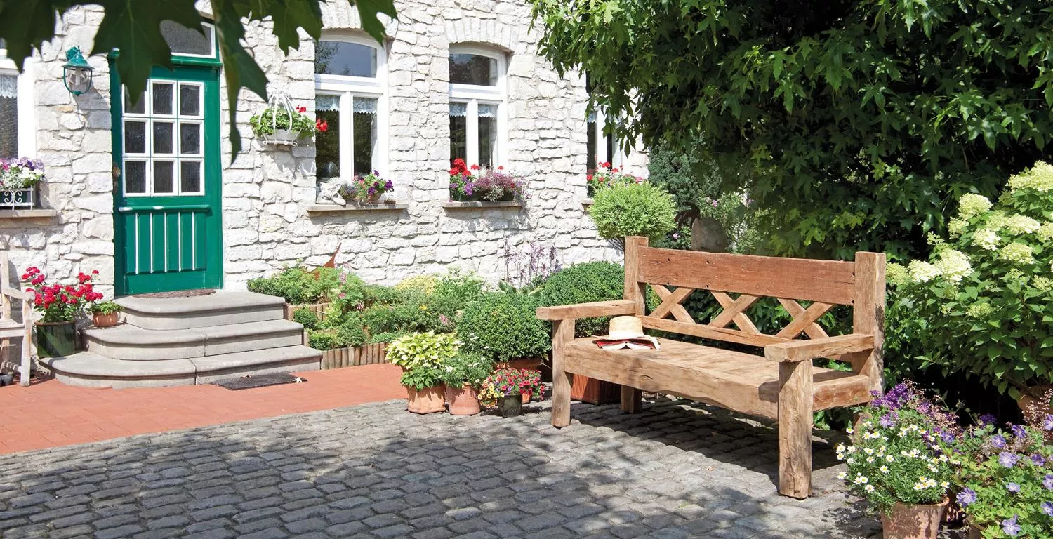 Bank ''Jumbo'', Old Teak