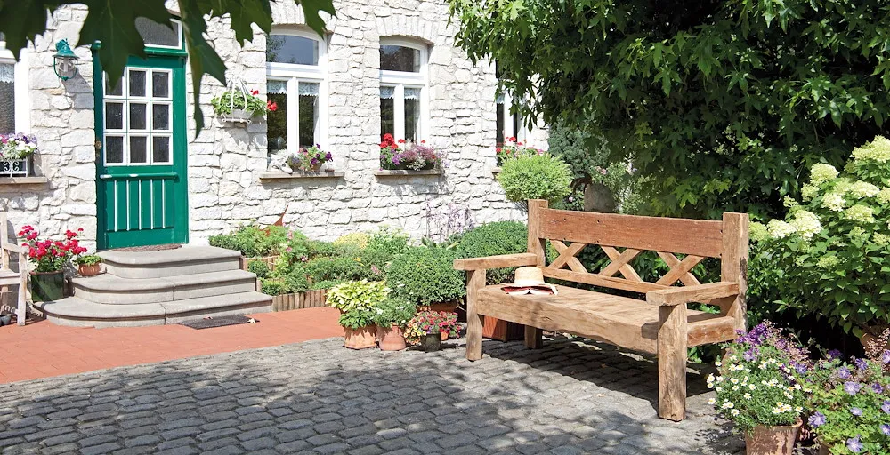 Bank ''Jumbo'', Old Teak