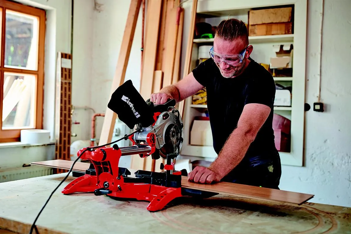 Zug-Kapp-Gehrungss&auml;ge