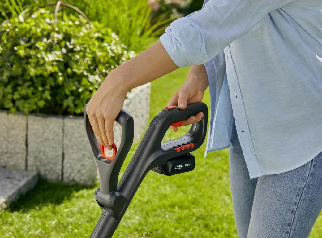 Akku-Trimmer EasyCut 23/18V