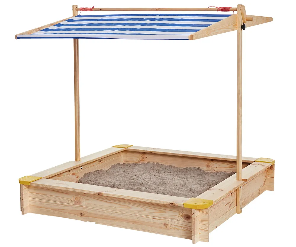 Sandkasten mit Kurbeldach