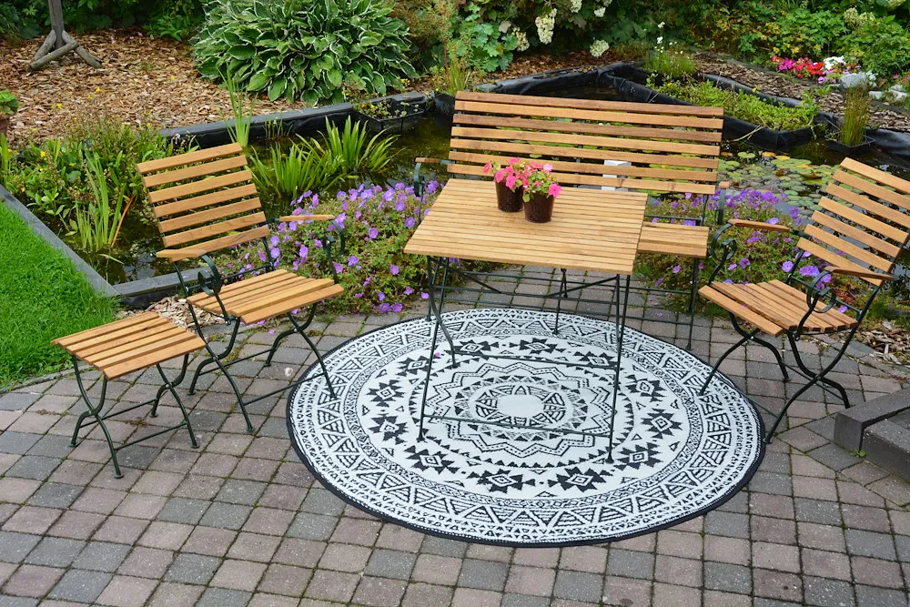 Gartenteppich rund