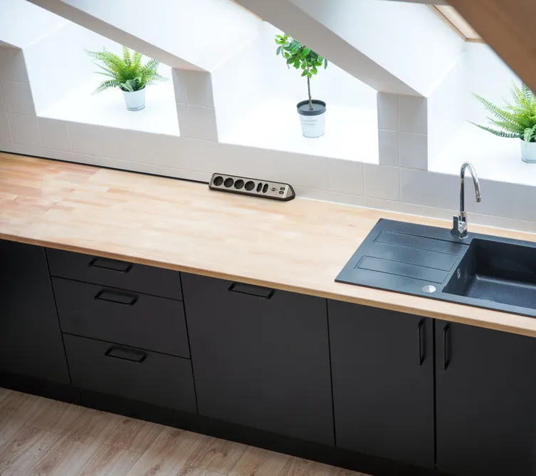 Eck-Stedo-Leiste 6f. sw/silber