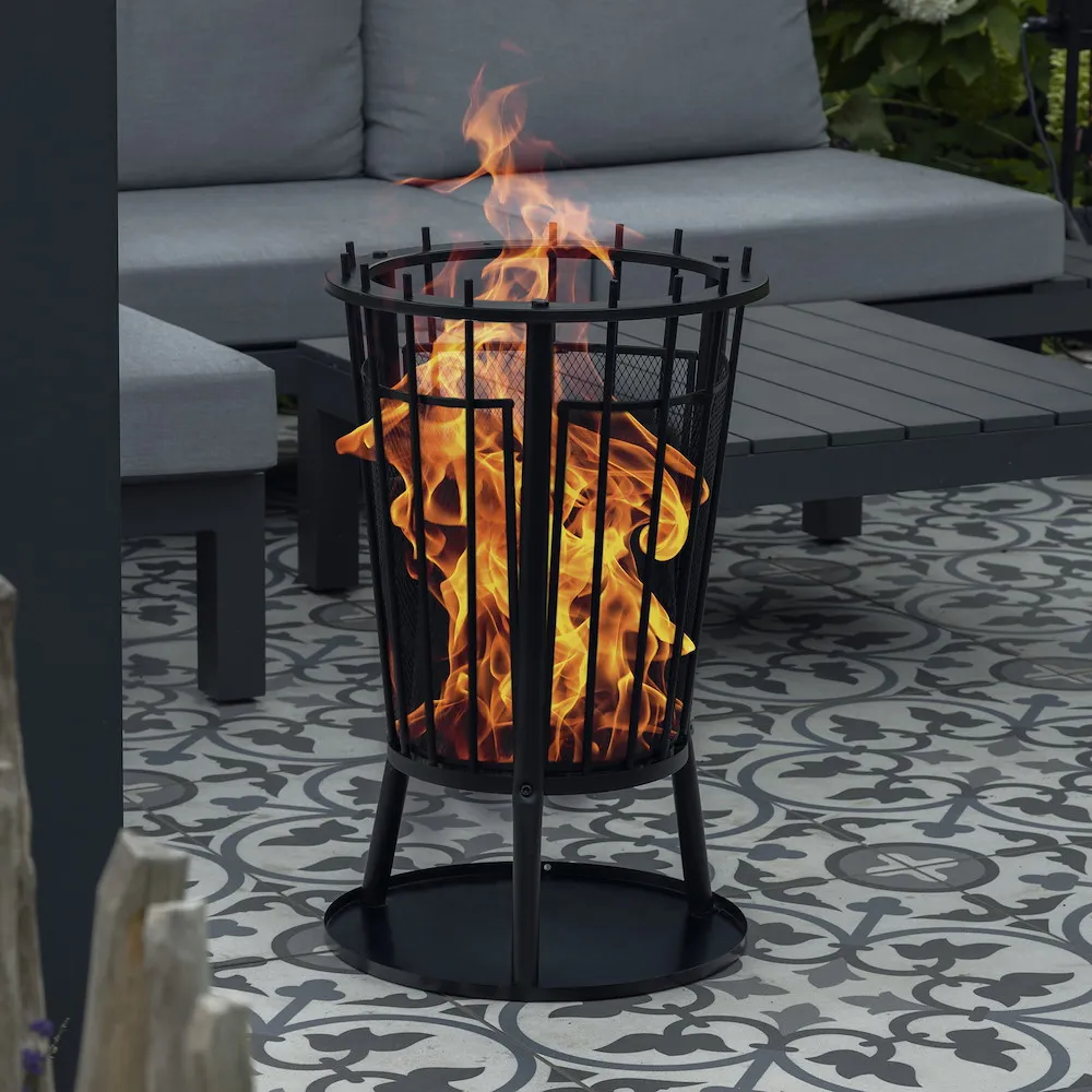Feuerkorb mit Funkenschutz
