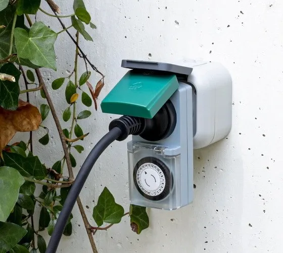 Z-Uhr mech. Au&szlig;en gr-gn